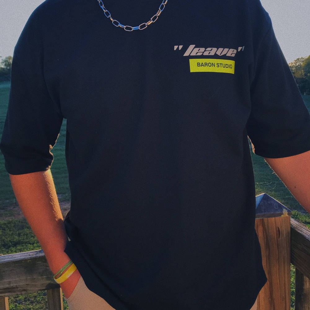 “PARADISE” Tee - Picture 2 of 4